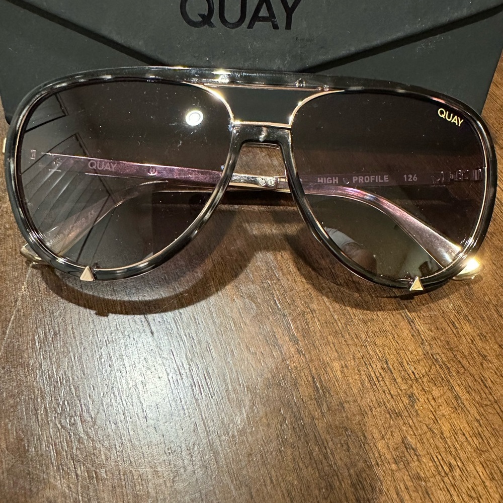 quay sunglasses
